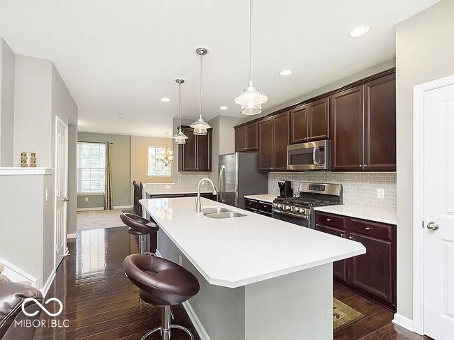 Photo - 9042 Mercer Dr