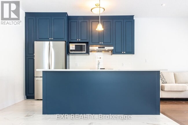 Photo - 6 Dominique St