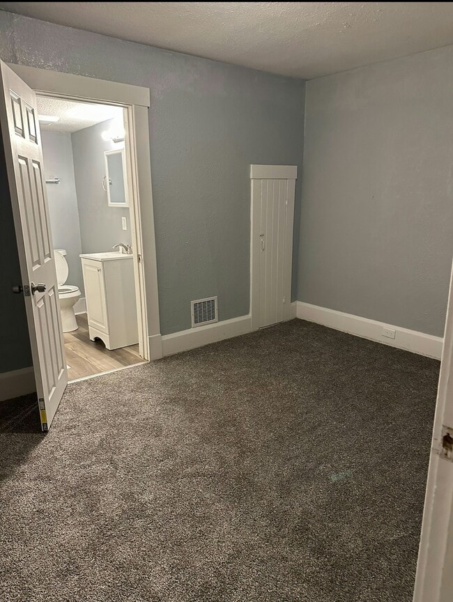 Photo - 158 Oak Park Dr