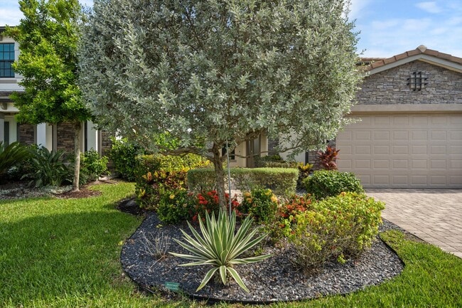 Photo - 8891 Grand Prix Ln