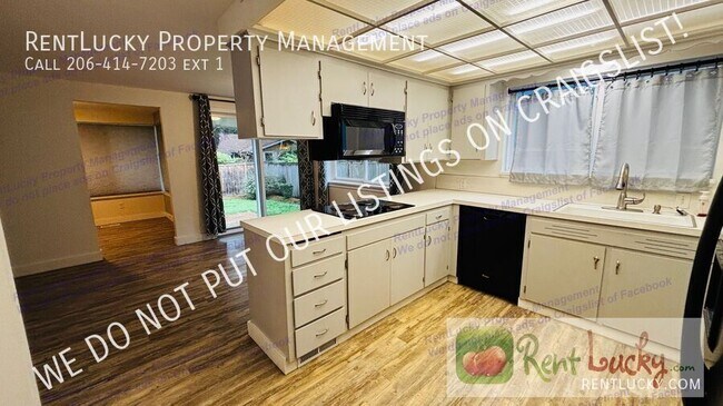 Photo - 834 Maplewood Ave