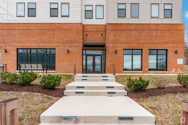 1313 Southern Avenue SE - Homes at Oxon Hill