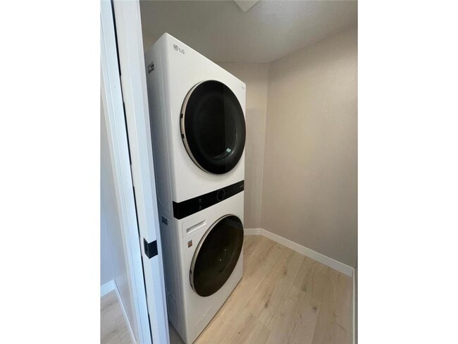 Photo - 1232 45th Ave NE