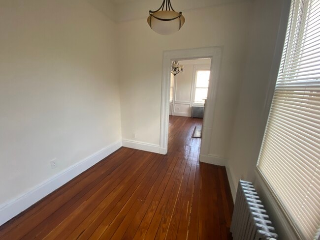 Photo - 441 Humboldt St