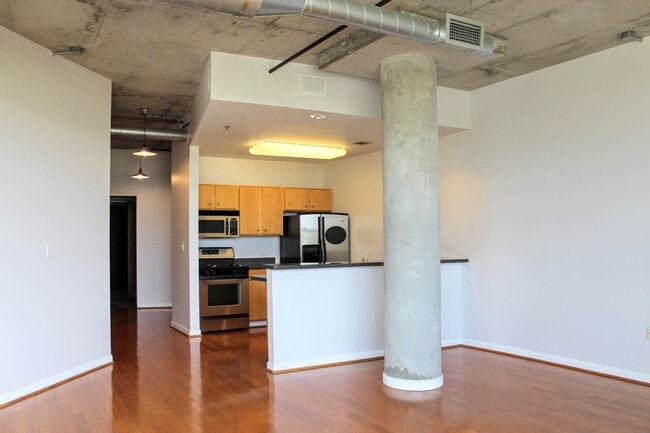 Photo - Spacious, beautiful loft with separate bedroom and office for rent in Downtown Atlanta