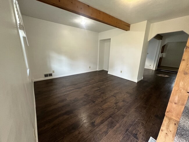 Photo - 304 Bessemer Ave