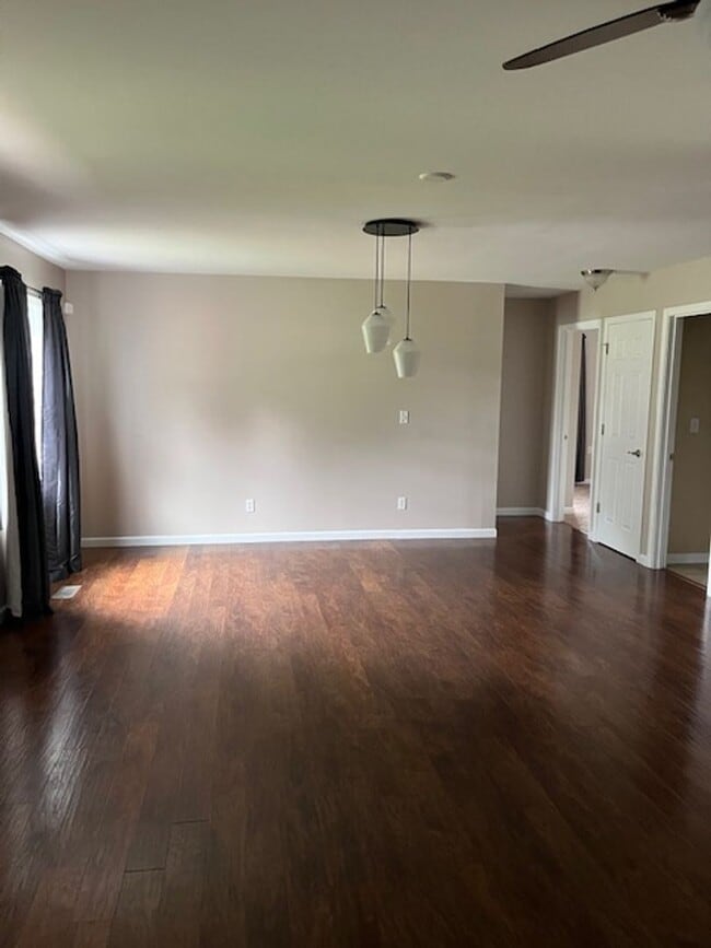 Photo - 3 bedroom, 2 bath home - Comfortable, Upda...