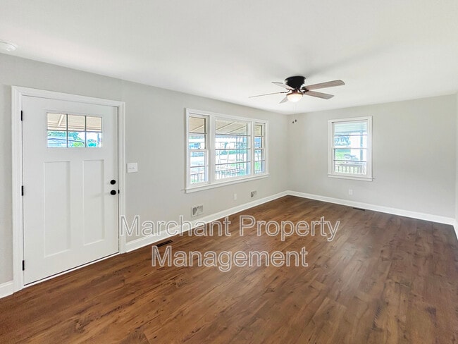 Photo - 308 Gordon St Ext