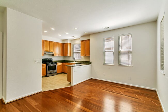 Photo - 2743 Corde Terra Cir