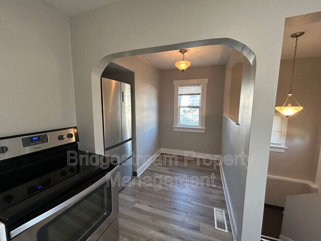 Photo - 1729 Patterson Rd