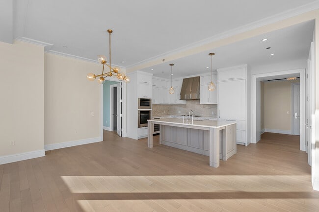 Photo - 451 E Grand Ave