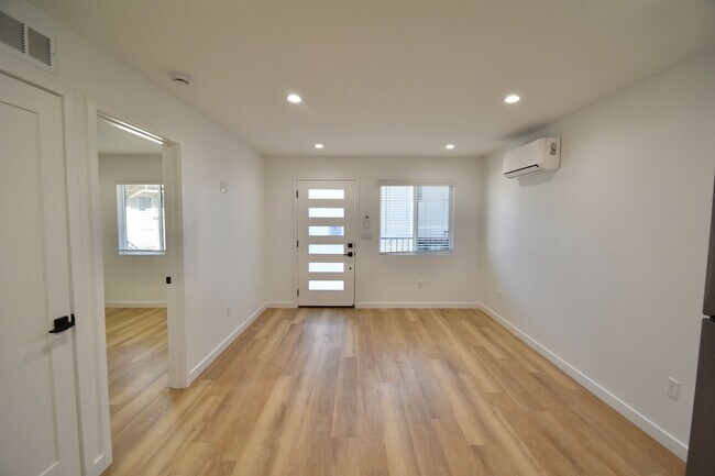 Photo - 14418 Dickens St Unidad 14420