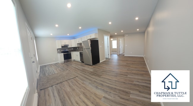 Photo - 421 Plymouth St