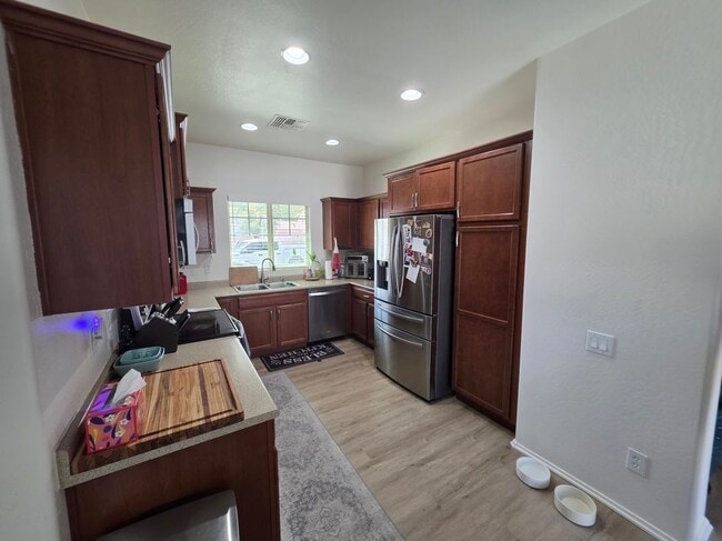 2170 Scully Dr