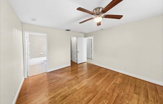 2611 Alexander Ave