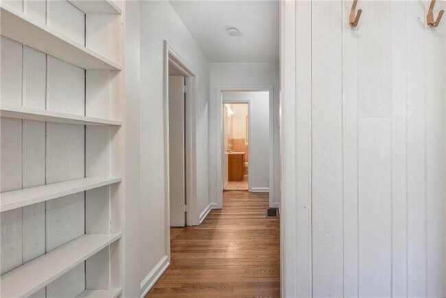 Photo - 804 Brookdale Dr SW