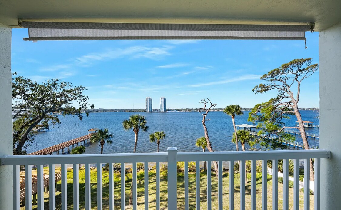 Photo - 711 N Halifax Ave (Daytona Beach, FL)