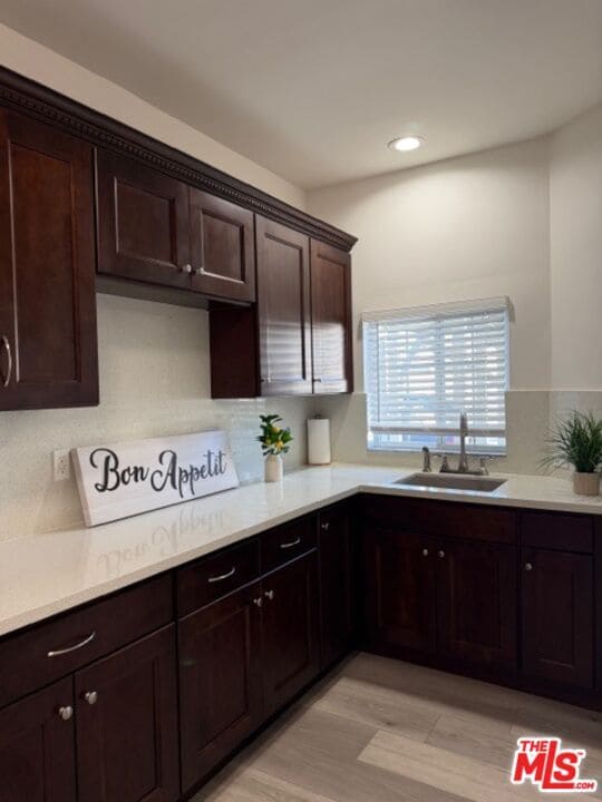 Photo - 4619 Melbourne Ave