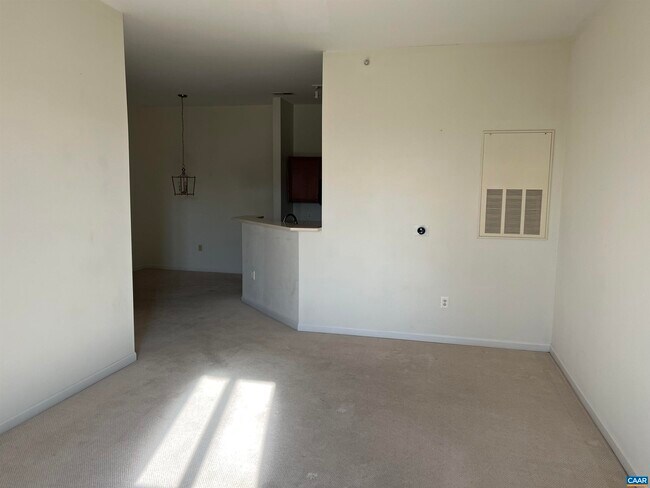 Photo - 760 Walker Square Unidad 4b