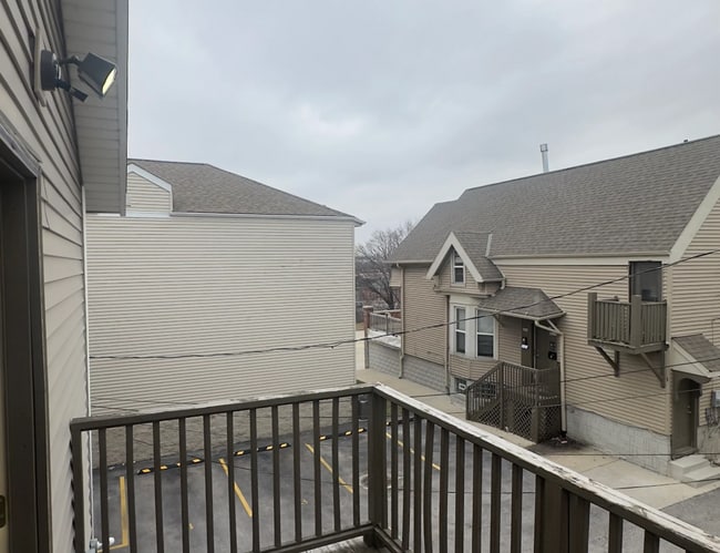 Photo - Marquette Housing- 509 Unit Lower