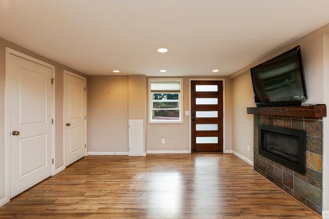 Photo - 3384 SE Gladstone St Unit B