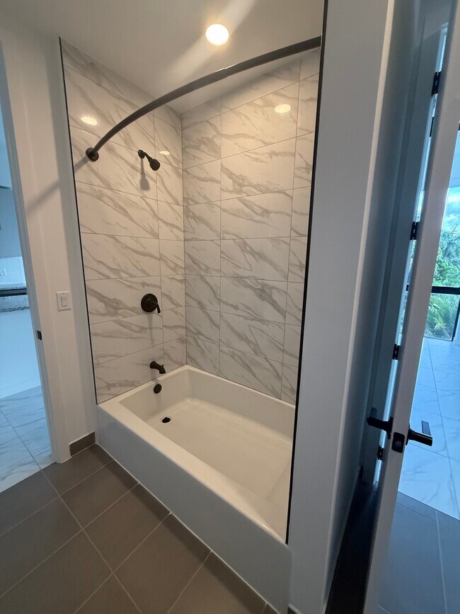 Photo - 2339 NE 173rd St Unit A20