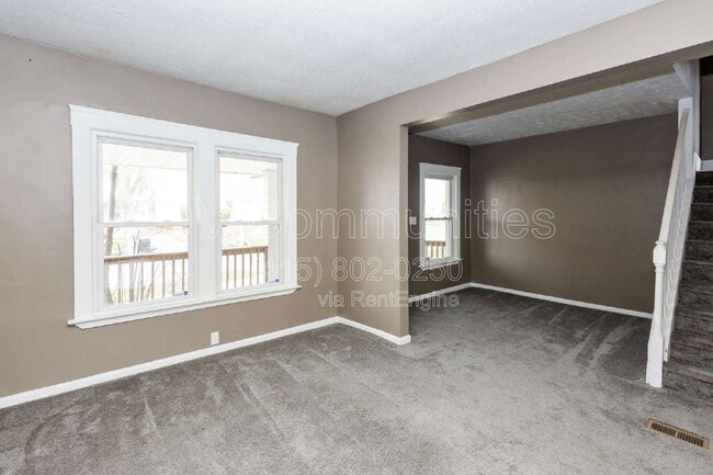 Photo - 7618 Grand Division Ave