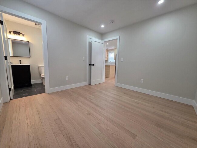 Photo - 29 Dunford St Unit 2