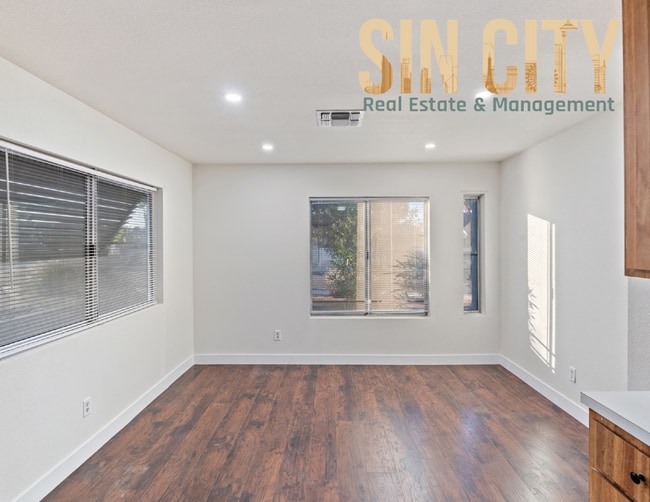 Photo - 2366 Aqua Vista Ave