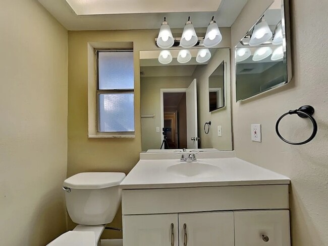 Photo - 109 Valley Cir