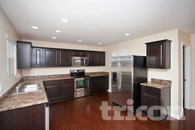 Photo - 1021 Patmore Ln