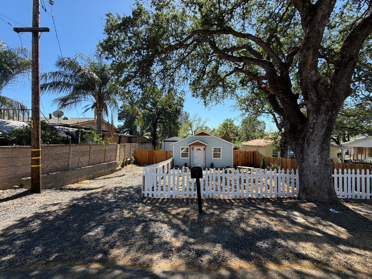 Photo - Fully Renovated 3BR Home | New HVAC + Washer/Dryer + Stainless Appliances | Designer Finishes | O...