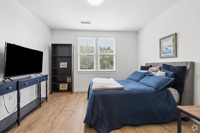 2BR, 2BA - 1,493SF - Bedroom