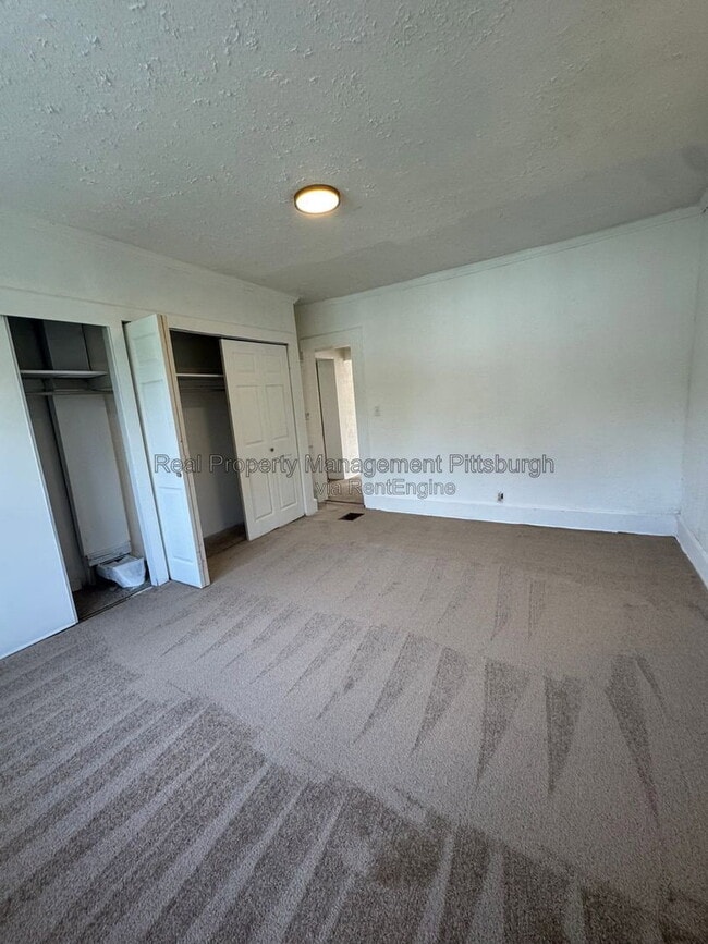 2835 Capitol St