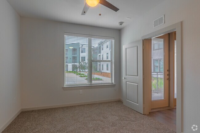 A1 1BR, 1BA - 786SF - Bedroom