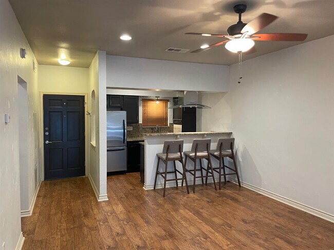 Photo - 1908 San Antonio St Unit 212
