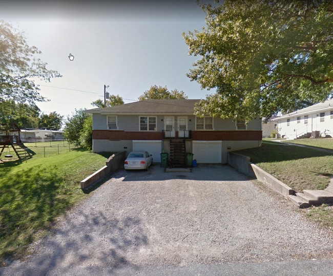 Photo - 802 West St Townhome