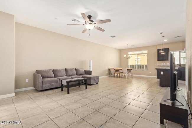 Photo - 2150 W Alameda Rd Townhome