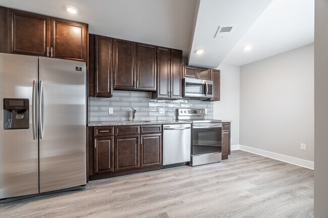 Building Photo - 421 N 39th St Unit C