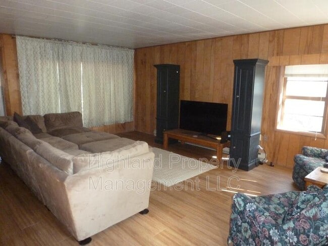 Photo - 1032 NE Monroe St