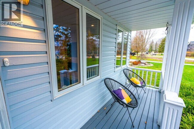 Photo - 3251 Devonshire Rd