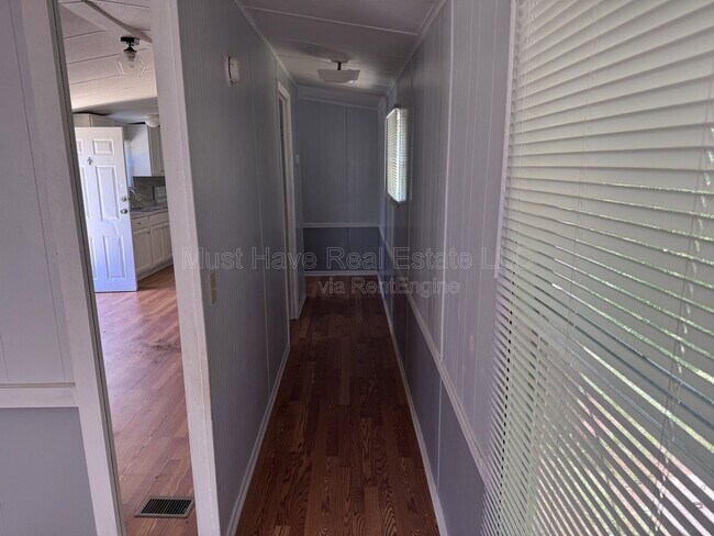 Photo - 1473 Brooksouth Dr