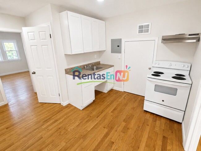 Building Photo - 86 Stuyvesant Ave. Unit 3B