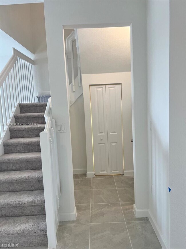 Photo - 3 br, 2.5 bath House - 16305 SW 292nd St