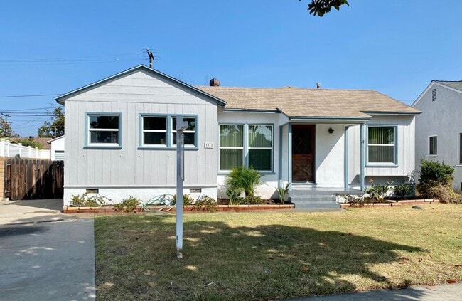 Building Photo - LAKEWOOD HOME COMING SOON!! MOVE IN MID-JULY!!