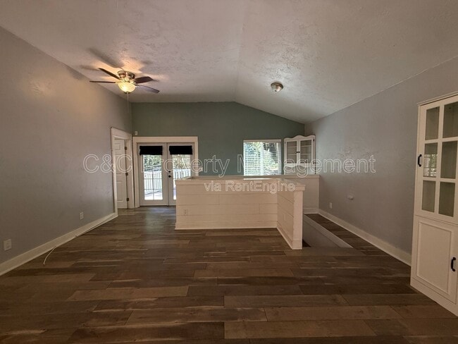 Building Photo - 155 West Dr