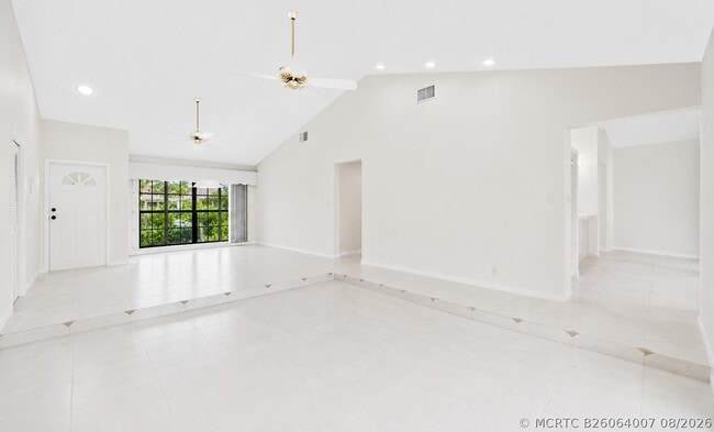 Photo - 5055 NW 89th Way