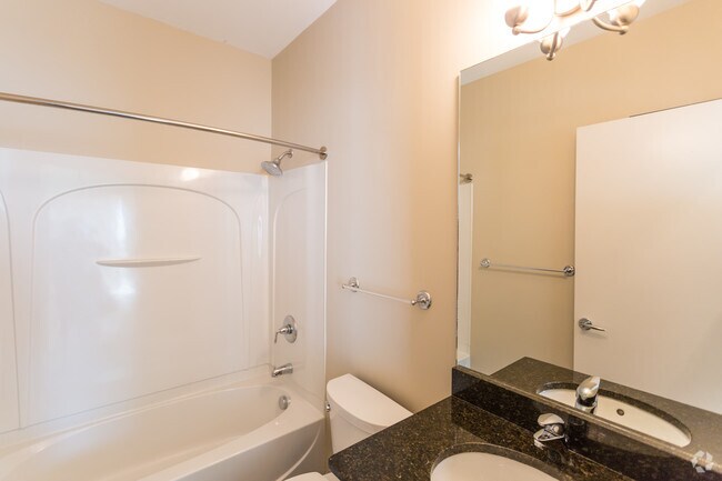 2br2.5ba-Marquee18-1313-Bathroom