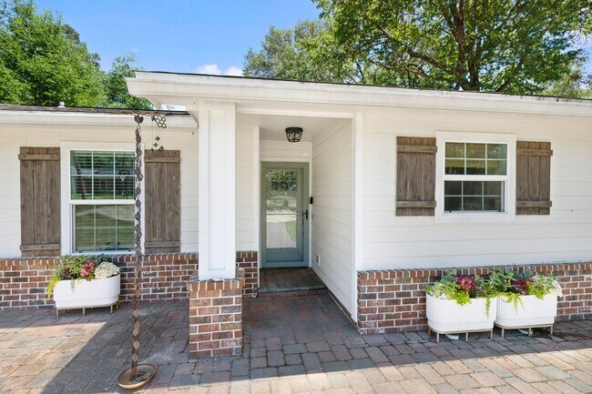 Photo - 419 Morningbird Ct