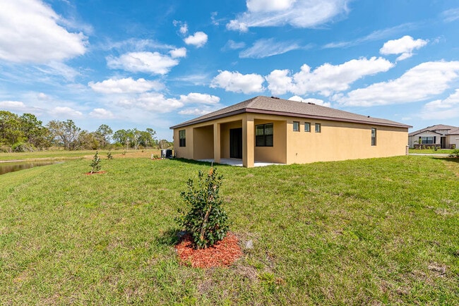 Photo - 1863 Farmhouse Rd SE